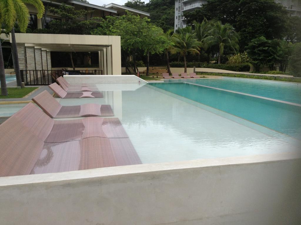Pico de Loro Beach Condo Nasugbu Exterior foto