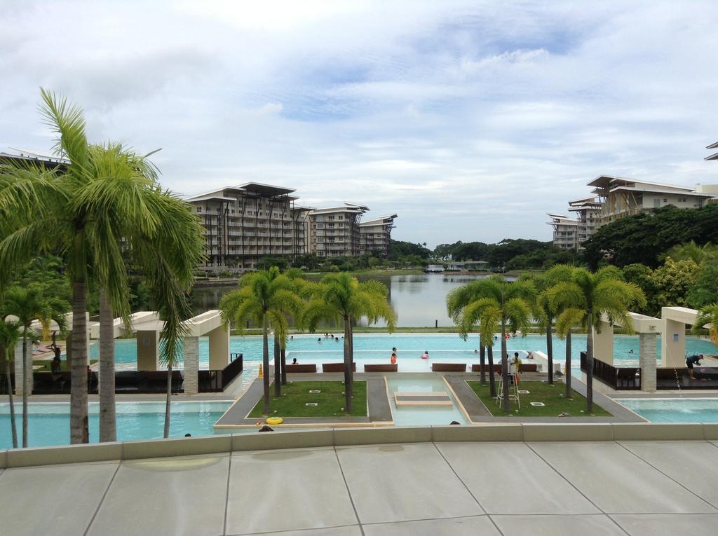 Pico de Loro Beach Condo Nasugbu Exterior foto